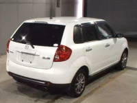 Mazda VERISA лот № 8075 оценка 3  с аукциона в Японии 4