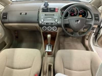 Honda FIT лот № 2055 оценка 4  с аукциона в Японии 4