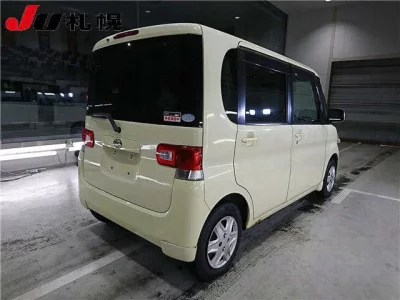 Daihatsu TANTO  с аукциона в Японии