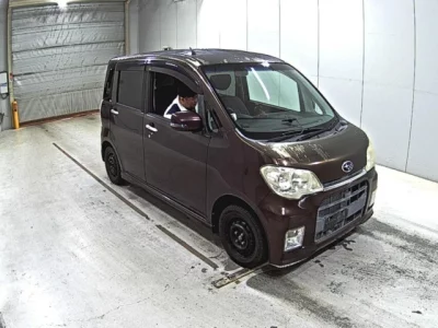 Subaru LUCRA  с аукциона в Японии