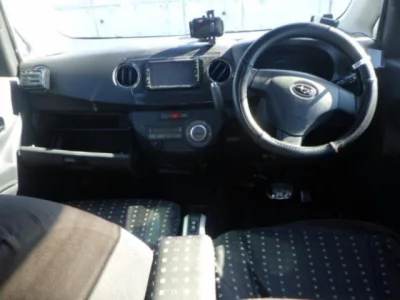 Subaru LUCRA  с аукциона в Японии