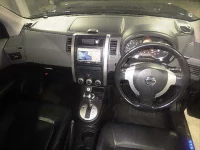 Nissan X-TRAIL лот № 8102 оценка 3.5  с аукциона в Японии 2