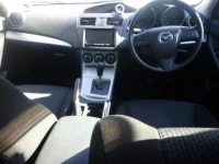 Mazda AXELA лот № 9137 оценка 3.5  с аукциона в Японии 2