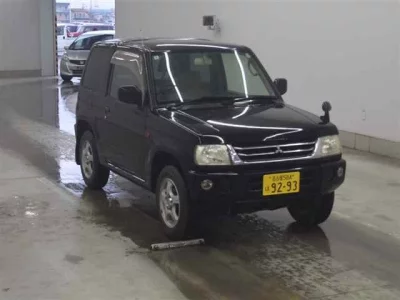 Mitsubishi PAJERO MINI