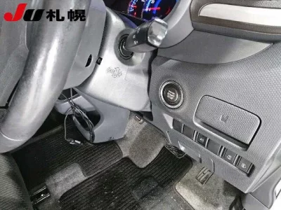 Mitsubishi DELICA D2  с аукциона в Японии