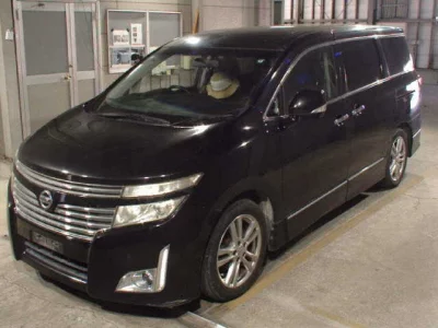 Nissan ELGRAND  с аукциона в Японии