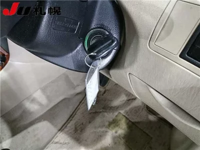 Toyota COROLLA RUNX  с аукциона в Японии