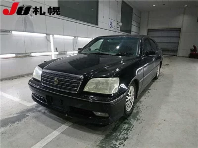 Toyota CROWN  с аукциона в Японии