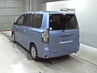 Toyota VOXY лот № 9154 оценка 3.5  с аукциона в Японии 1