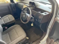 Toyota SPADE лот № 2116 оценка 4  с аукциона в Японии 3