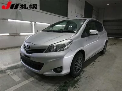 Toyota VITZ  с аукциона в Японии