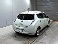 Nissan LEAF лот № 9180 оценка 4  с аукциона в Японии 4