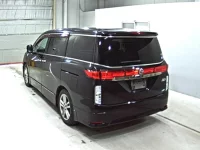 Nissan ELGRAND лот № 9182 оценка 3.5  с аукциона в Японии 1