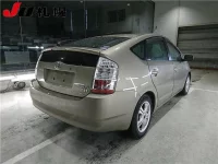 Toyota PRIUS лот № 125 оценка 3.5  с аукциона в Японии 1