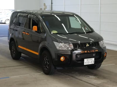 Mitsubishi DELICA D5
