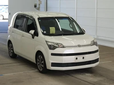 Toyota SPADE  с аукциона в Японии