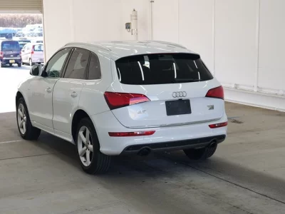 Audi Q5  с аукциона в Японии