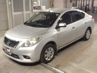 Nissan TIIDA LATIO лот № 8178 оценка 3.5  с аукциона в Японии 3