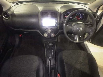 Nissan TIIDA LATIO  с аукциона в Японии