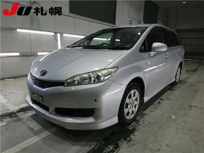 Toyota WISH  с аукциона в Японии