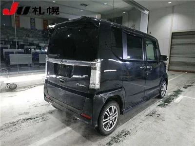 Honda N BOX  с аукциона в Японии