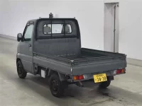 Nissan CLIPPER TRUCK лот № 81 оценка 4  с аукциона в Японии 1