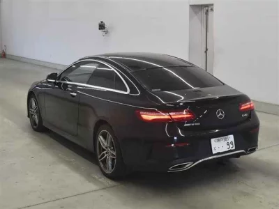 Mercedes-Benz E CLASS  с аукциона в Японии