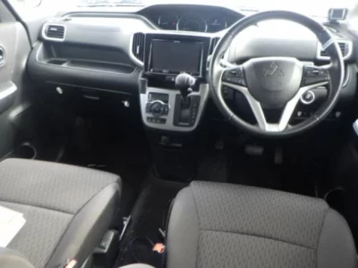 Mitsubishi DELICA D2