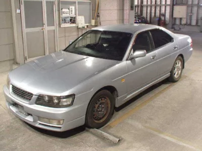 Nissan LAUREL