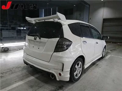 Honda FIT  с аукциона в Японии