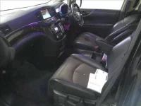 Nissan ELGRAND лот № 521 оценка 3.5  с аукциона в Японии 2