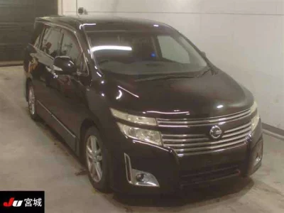 Nissan ELGRAND  с аукциона в Японии