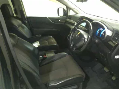 Nissan ELGRAND  с аукциона в Японии