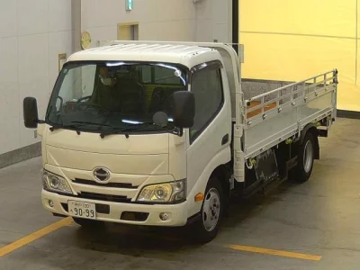 Hino DUTRO  с аукциона в Японии