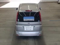 Nissan SERENA лот № 2204 оценка 3.5  с аукциона в Японии 2