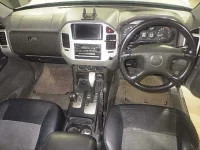 Mitsubishi PAJERO лот № 8233 оценка 3  с аукциона в Японии 2