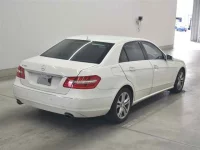 Mercedes-Benz E CLASS лот № 25067 оценка R  с аукциона в Японии 4