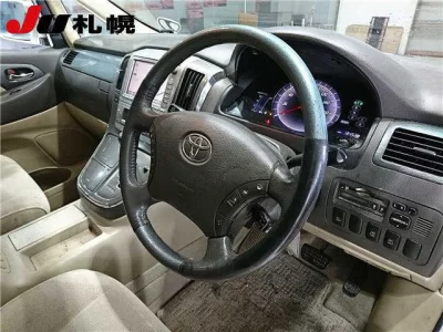 Toyota ALPHARD  с аукциона в Японии