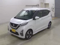 Nissan DAYZ лот № 3001 оценка 4.5  с аукциона в Японии 2