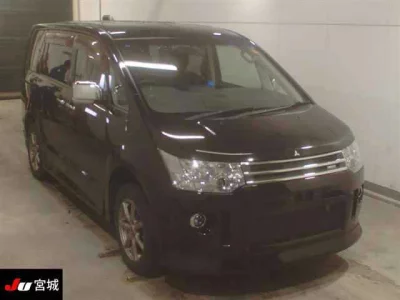 Mitsubishi DELICA D5