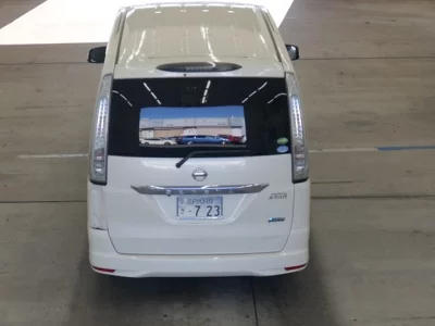 Nissan SERENA  с аукциона в Японии