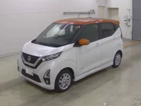 Nissan DAYZ лот № 3004 оценка 4.5  с аукциона в Японии 2