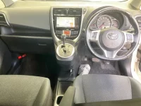 Toyota RACTIS лот № 56 оценка 4  с аукциона в Японии 3