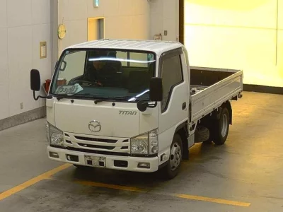 Mazda TITAN  с аукциона в Японии
