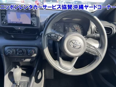 Toyota YARIS  с аукциона в Японии