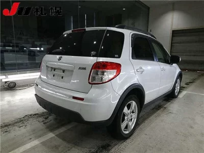 Suzuki SX-4  с аукциона в Японии