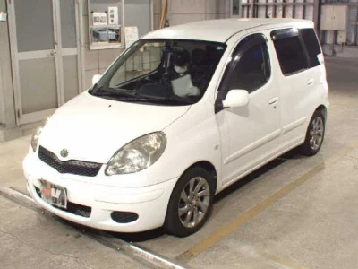 Toyota FUNCARGO  с аукциона в Японии