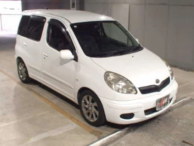 Toyota FUNCARGO  с аукциона в Японии
