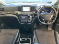 Nissan ELGRAND лот № 2205 оценка 3.5  с аукциона в Японии 4