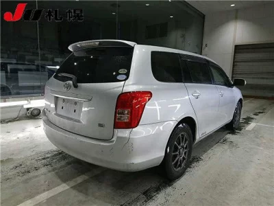 Toyota COROLLA FIELDER  с аукциона в Японии